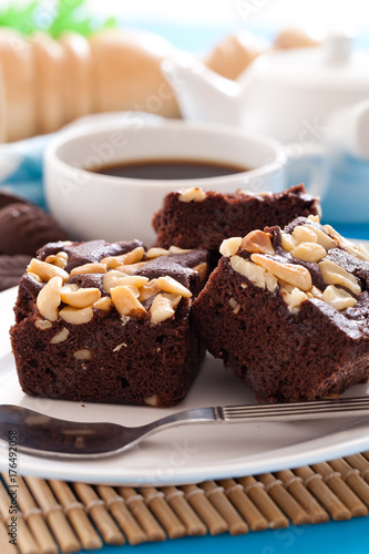 Wallpaper Mural Brownies Torontodigital.ca