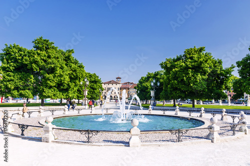 fountain in the city of Padova, italy