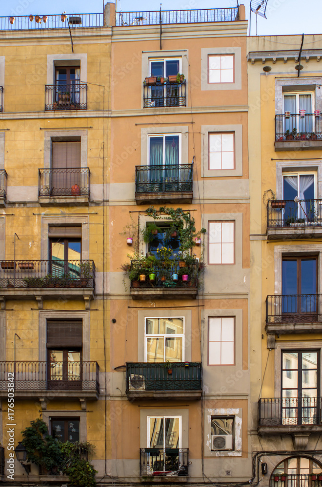 Historic Buildings in Barcelona Historic Buildings in Barcelona