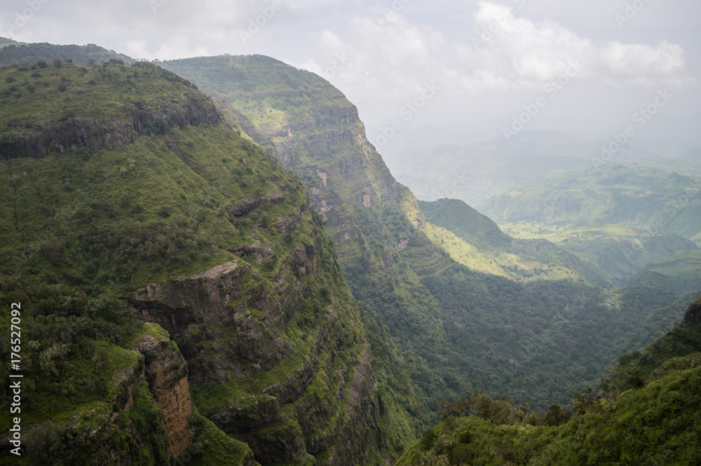 Naklejka premium Hiking in the Simien Mountains, Ethiopia