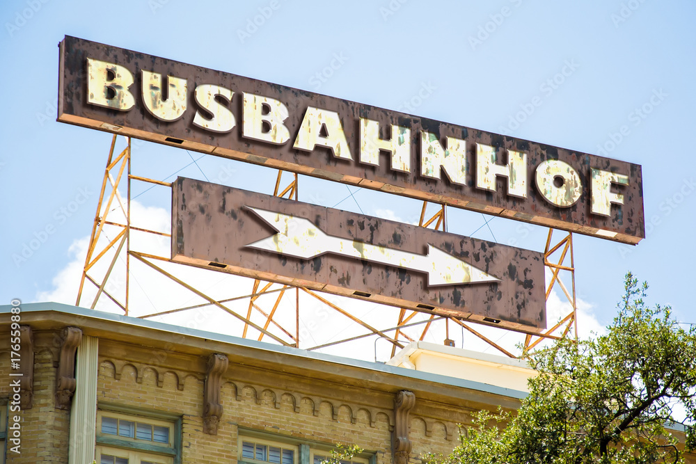 Fototapeta premium Schild 295 - Busbahnhof