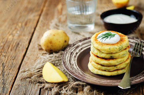 Cheese mashed potato cakes with dill