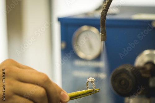 Cleaning of precious diamond ring