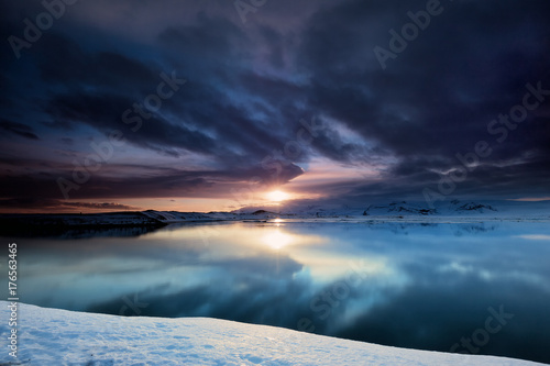 Sunset at the glacier lagoon Jokulsarlon in Iceland