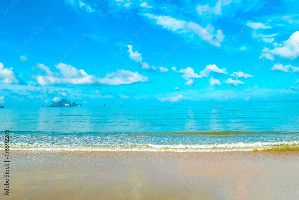 Fototapeta premium Beautiful beach at Ao nang ,Krabi ,Thailand