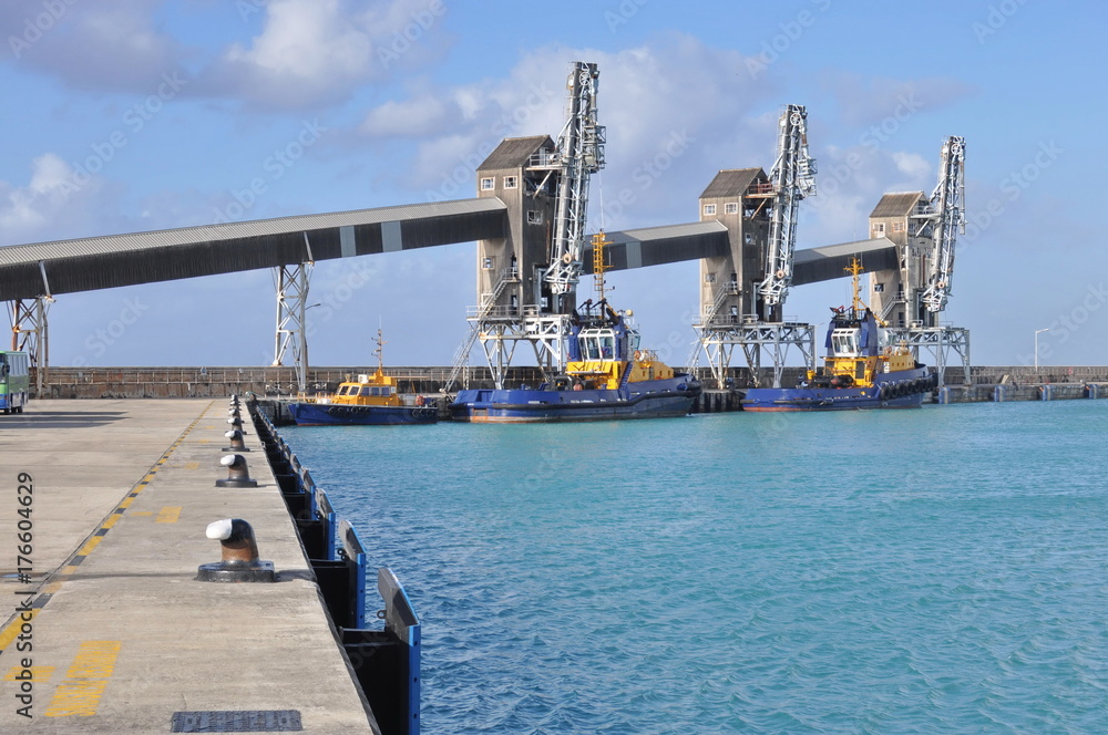 Heavy Cargo Cranes in Barbados