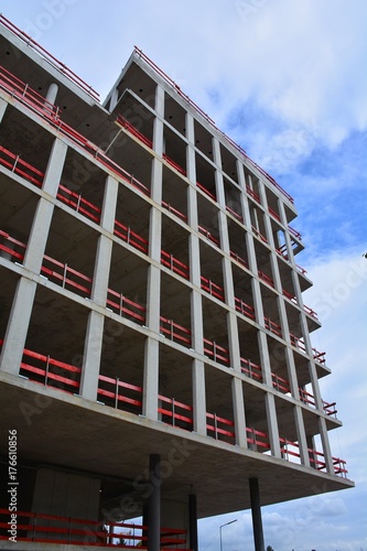 Bürogebäude - Neubau - Hochbau - aus Beton 