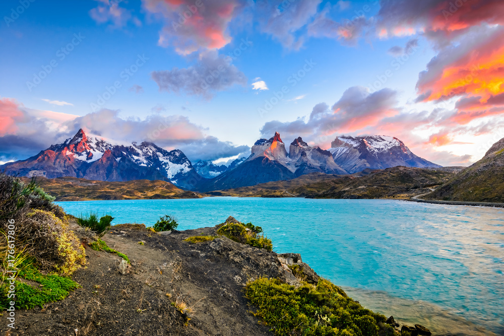 Torres del Paine over the Pehoe lake, Patagonia, Chile - Souther - obrazy, fototapety, plakaty 