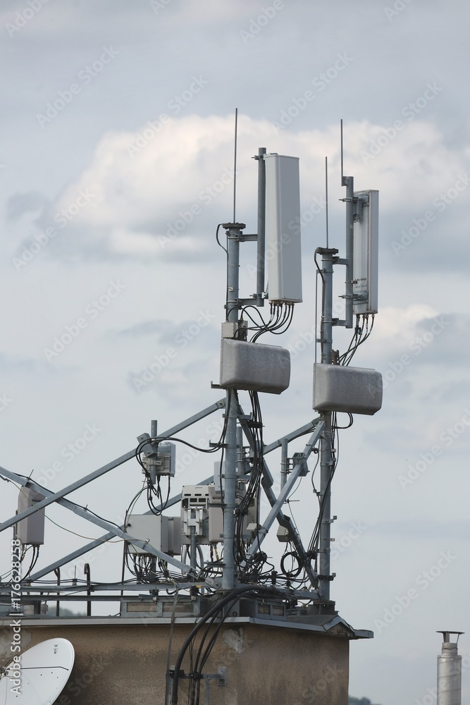 Transmitter station detail