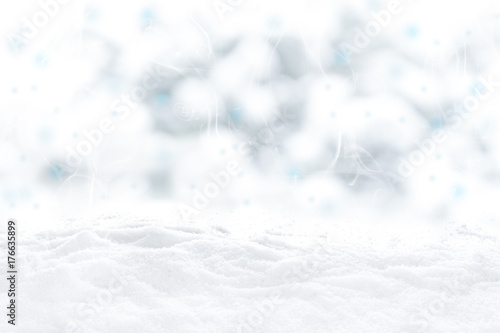 Schnee mit weihnachtlichem Bokehhintergrund, Hintergrund © v.poth