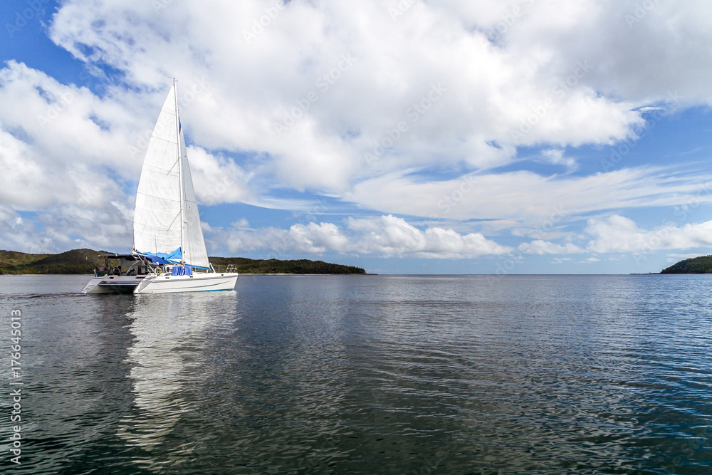 Obraz premium Luxury catamaran in the bay