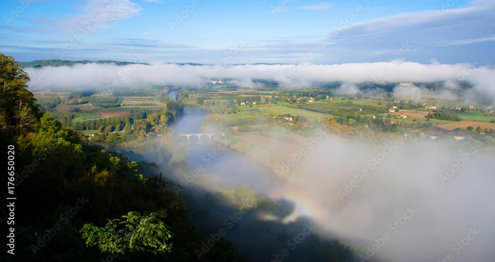 Nebel über der Dordogne