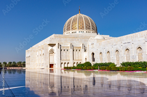 Canvas Print The Sultan Qaboos Grand Mosque is the main mosque in the Sultanate of Oman