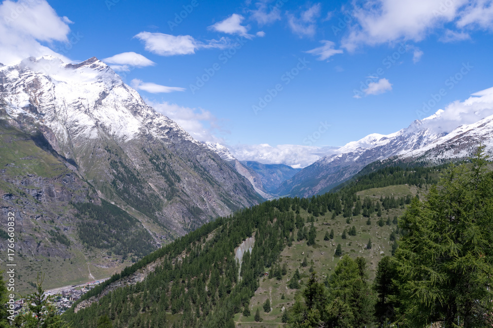 Matterhorn mountain, Zermatt, Switzerland Matterhorn mountain, Zermatt, Switzerland