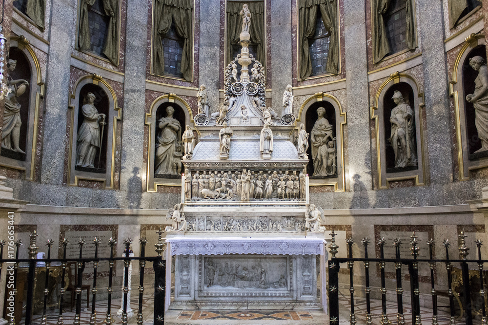The Ark of Saint Dominic, a Renaissance sarcophagus containing his remains made by Nicola Pisano, Niccolo dell'Arca and Michelangelo. Basilica di San Domenico, Bologna