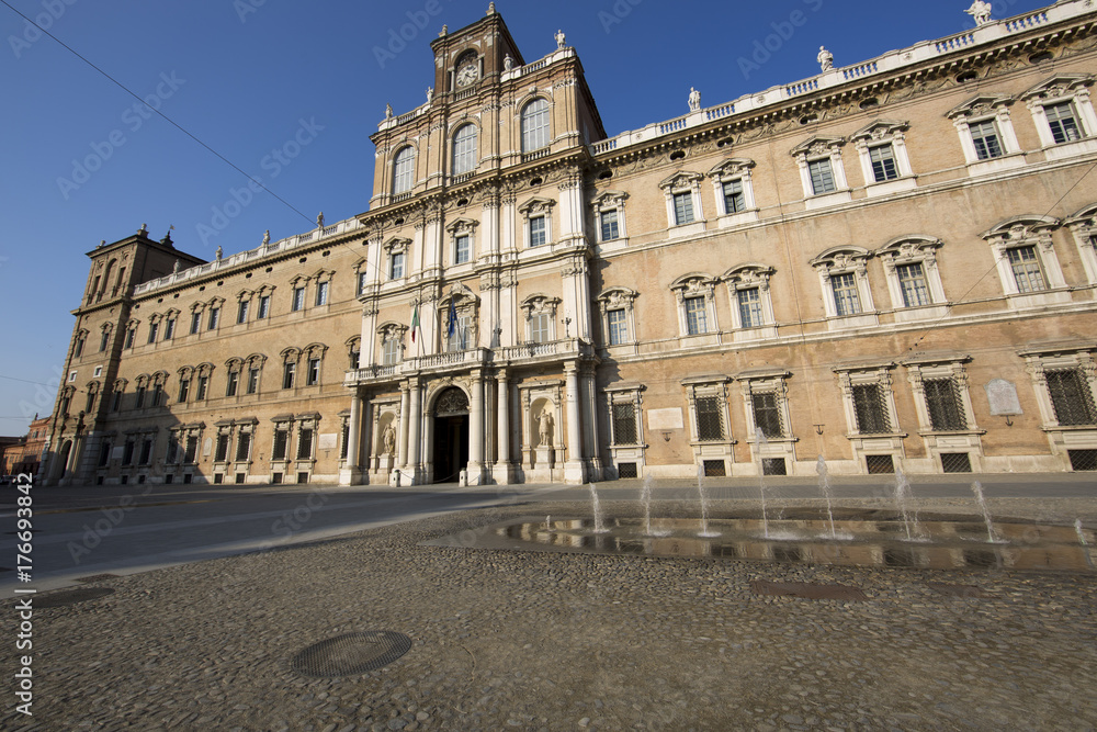 Modena, palazzo della accademia