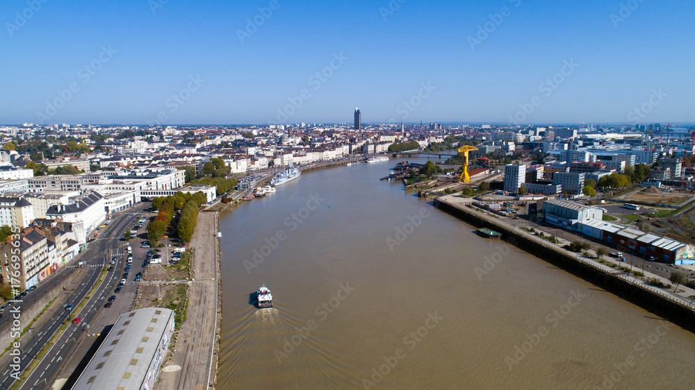 Vue aérienne du centre-ville de Nantes
