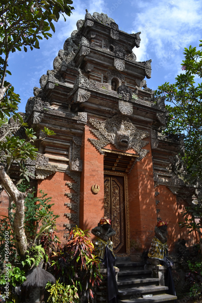 The Hindu temples (called 'pura') around Bali, Indonesia. Ornamented by beautiful carvings and sculptures The Hindu temples (called 'pura') around Bali, Indonesia. Ornamented by beautiful carvings and sculptures