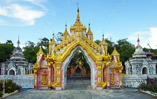 pagode de Kuthodaw © photlook