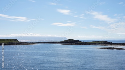 Bild auf Leinwand Fähre über den Breidafjördur zu den Westfjorden / Landschaft West-Island