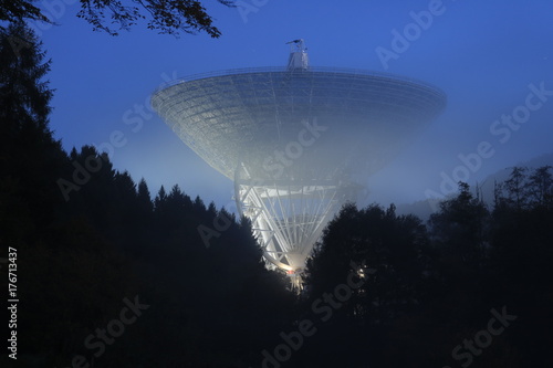 Radioteleskop Effelsberg photo