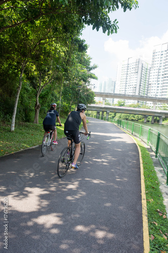 Wallpaper Mural Biking in the park for good health Torontodigital.ca