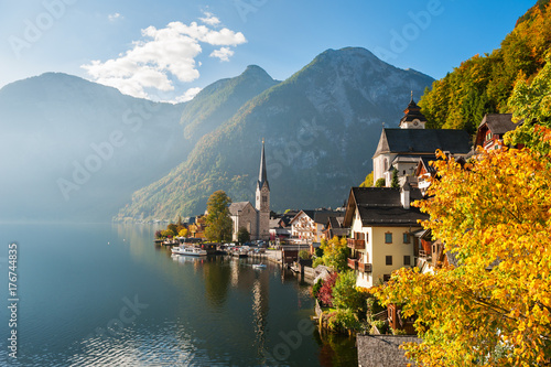 Beautiful and famous Hallstatt village in Austrian Alps in autumn