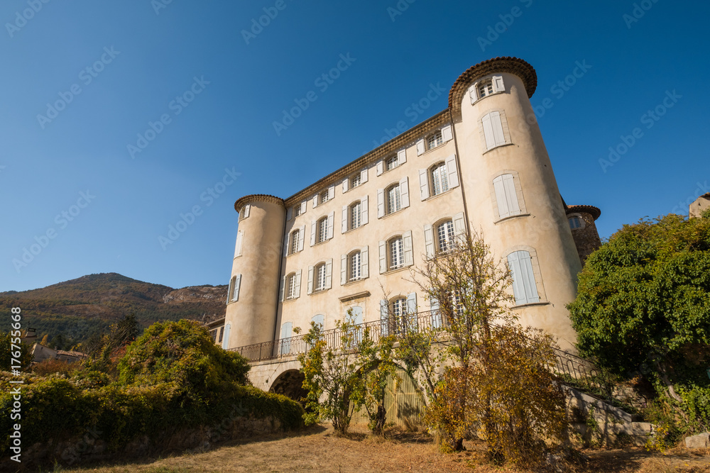 Le château de La Palud-sur-Verdon. Village de Provence, France.
