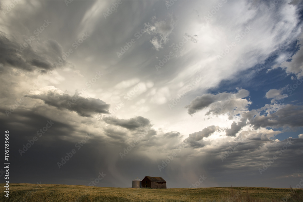 Fototapeta premium Storm Clouds Canada