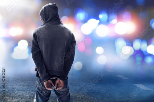 Tableau sur toile Hacker in handcuffs