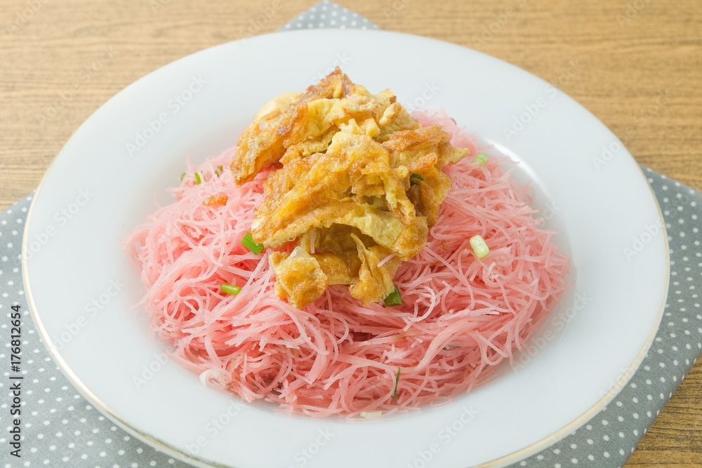 Asian Red Fried Rice Vermicelli with Eggs and Scallion