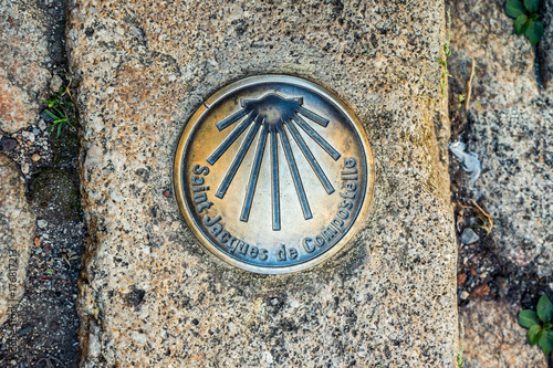 Photos Le chemin de Compostelle partant de la Cathédrale Notre-Dame-du-Puy au Puy-en-Ve