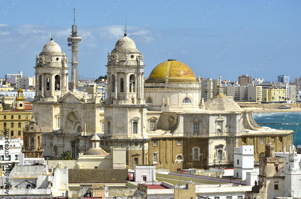 Catedral de Cádiz desde la Torre Tavira. Cádiz. España.