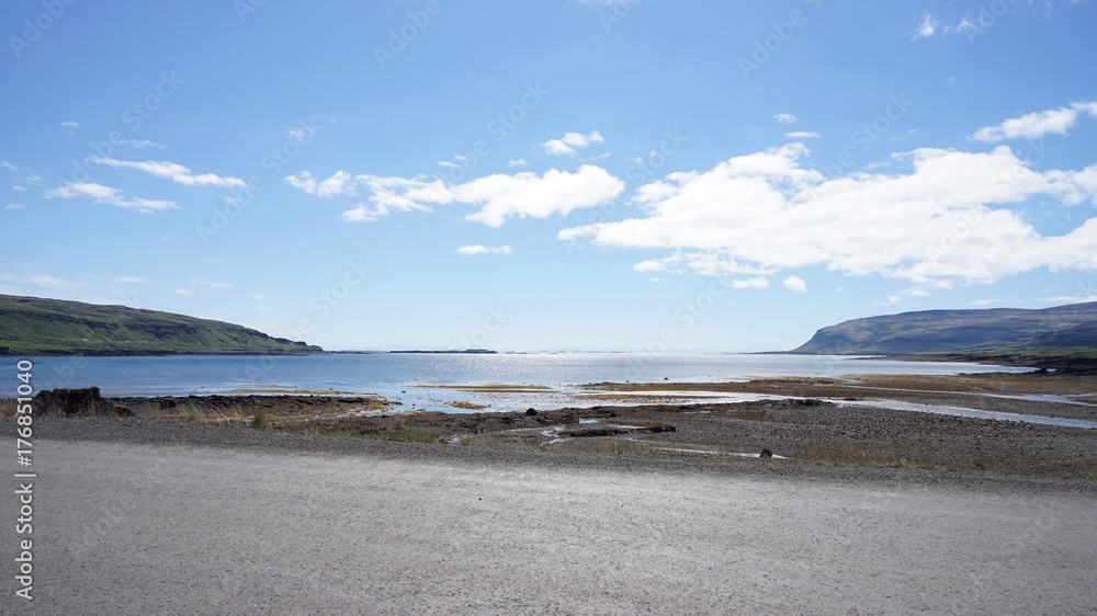 Küsten-Landschaft in den Westfjorden, Island
