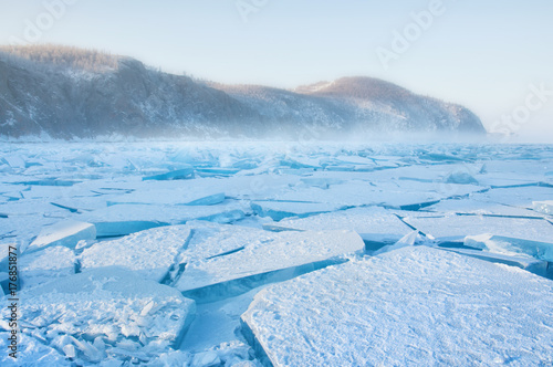 Cuadro en lienzo Field of ice hummocks on the frozen Lake Baikal