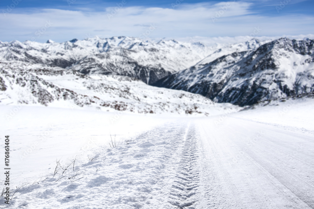 winter road 