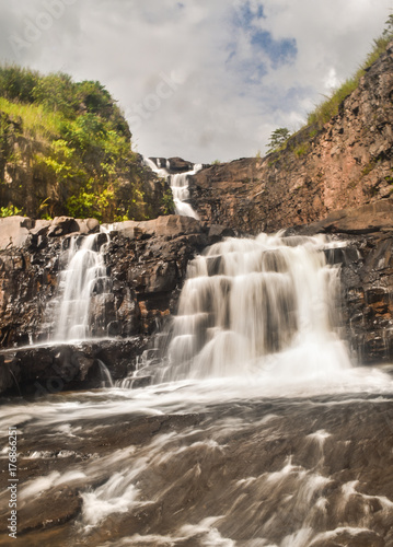 Fototapeta Naklejka Na Ścianę i Meble -  Amazing waterfall near Vangvieng laos