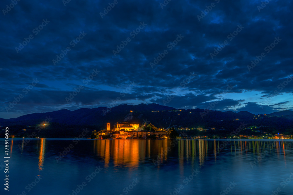 Fototapeta premium Isola San Giulio