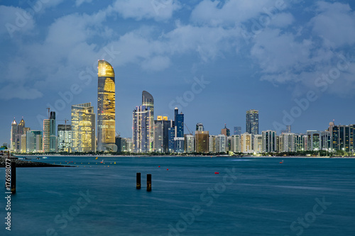 Abu Dhabi Cityscape © Shahid Saeed