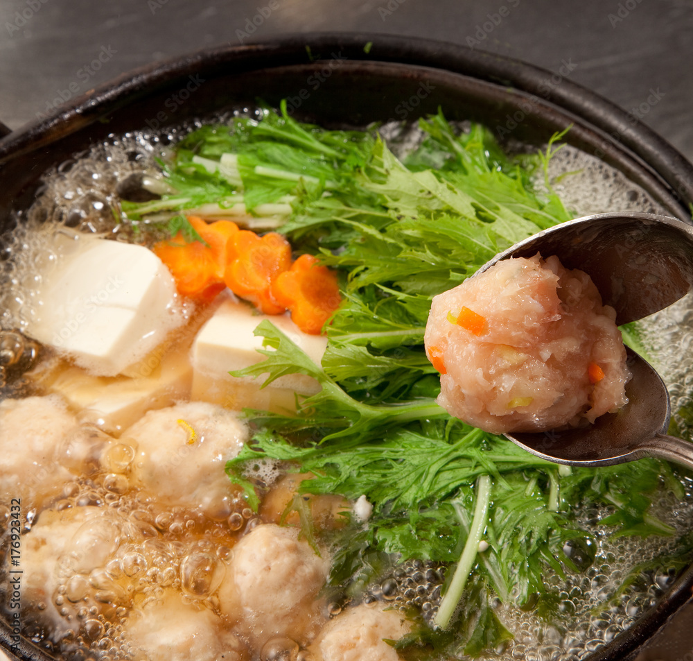 鳥だんごと水菜の鍋