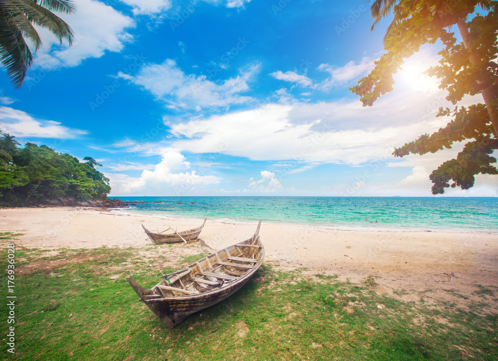 Fototapeta premium beach and fishing boat, koh Lanta, Thailand