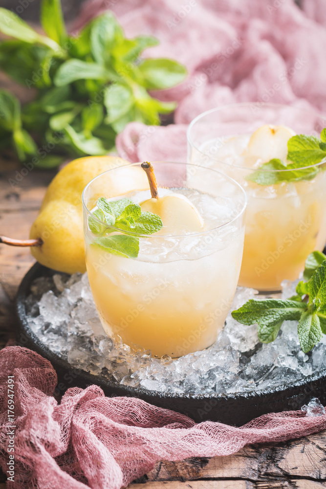 Pear Juice with fresh fruits Pear Juice with fresh fruits