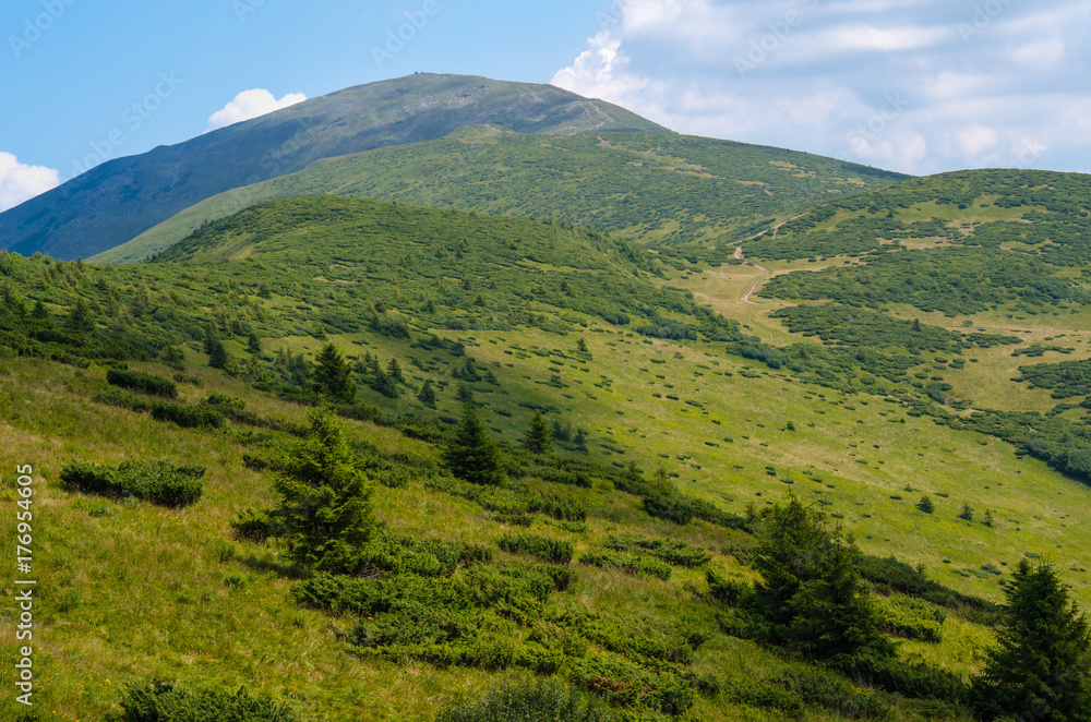 A spectacular views of the magnificent mountain landscapes. Ukrainian Carpathians.