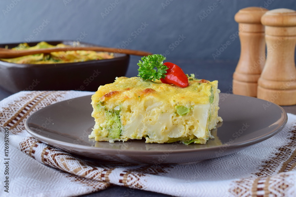 Casserole with broccoli and coulliflower Casserole with broccoli and coulliflower