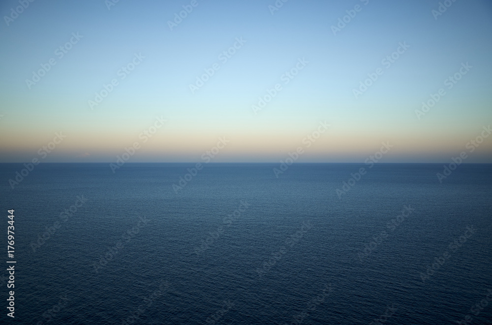 Fototapeta premium Sunset at the sea