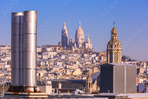 Photo Aerial view of Sacre-Coeur Basilica or Basilica of the Sacred Heart of Jesus at