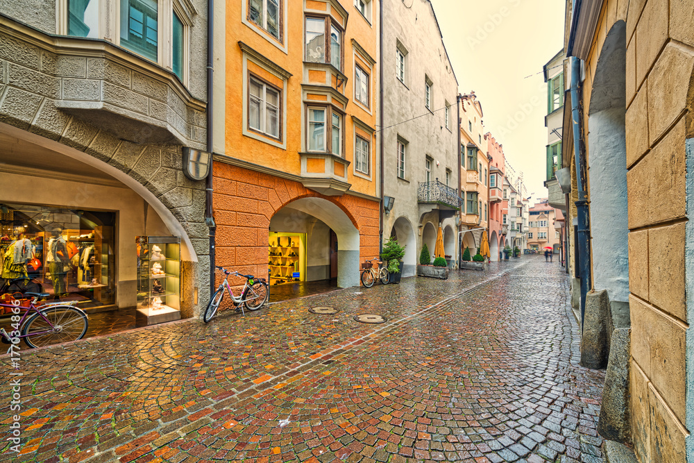 Obraz premium shopping streets of Bressanone