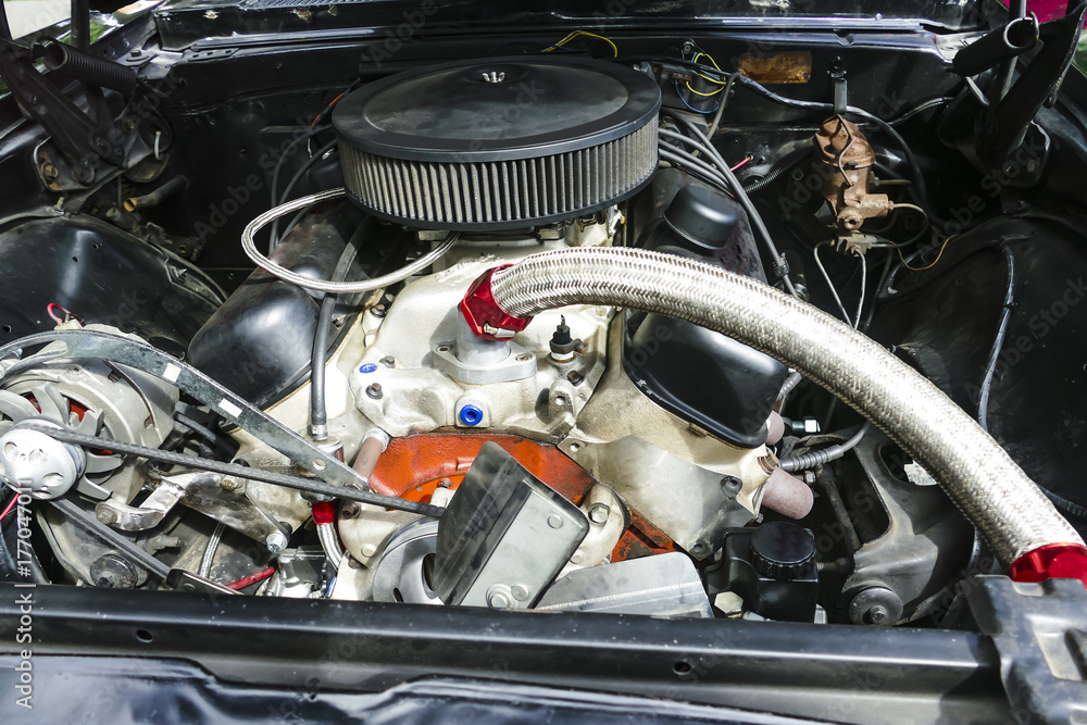 Motor eines amerikanischen Oldtimers Motor eines amerikanischen Oldtimers