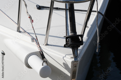 yacht with retracting bowsprit