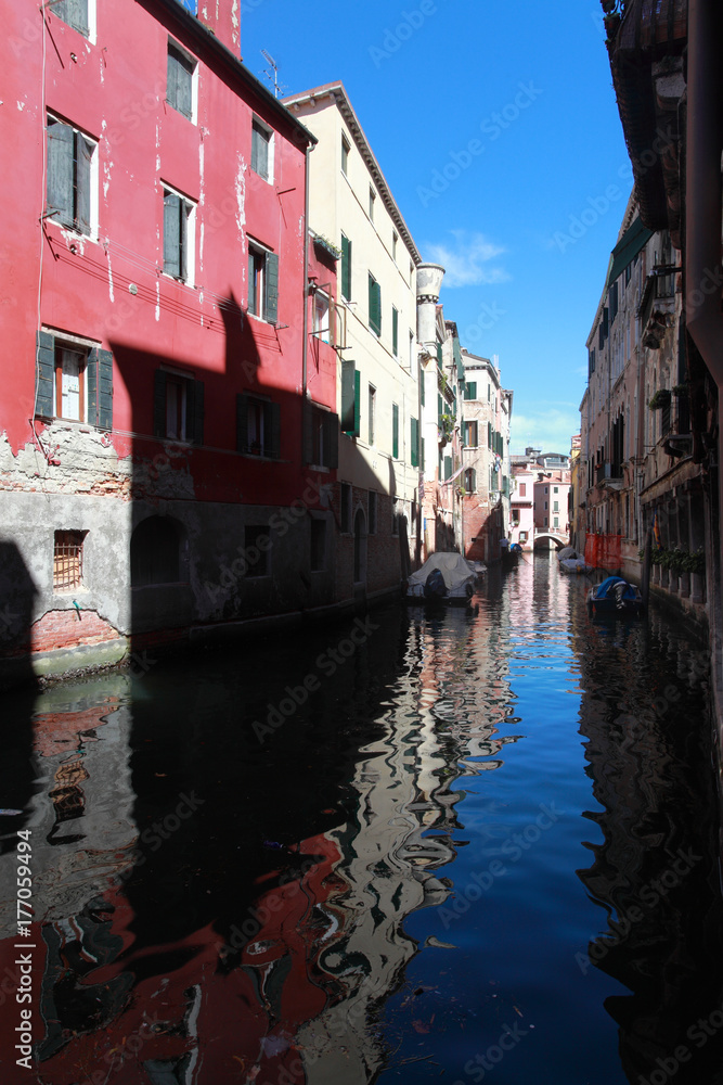 houses on the canals in venice
